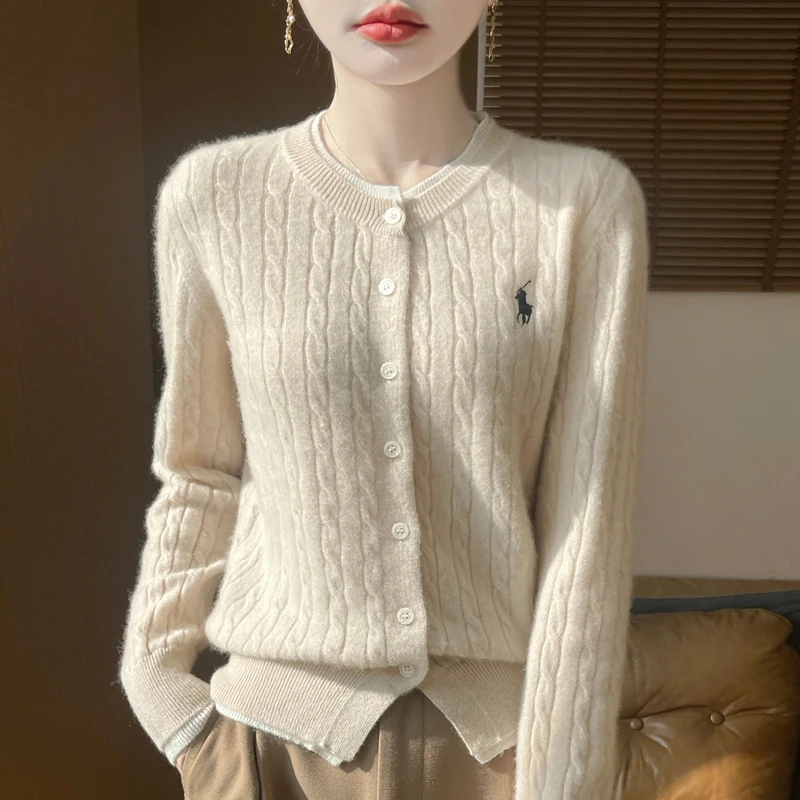 秋冬新款假两件羊毛开衫女绞花针织外套刺绣羊毛衣圆领宽松打底1