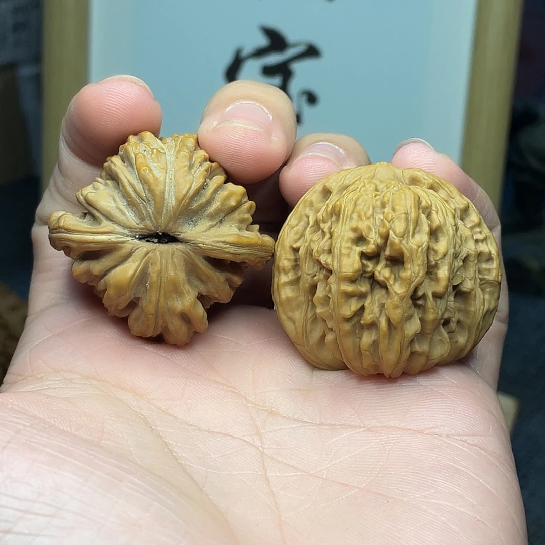 文玩核桃吊坠四座楼全品