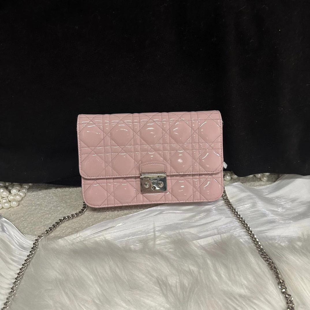 95新 DIOR/迪奥 dior樱花粉漆皮woc链条包
