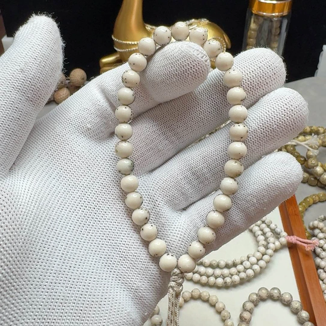 星月菩提手串石玉料7/7圆珠手持糯冰料通体留白小细星