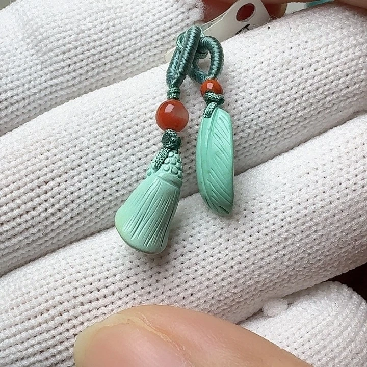 南红玛瑙未镶嵌珠宝奇石