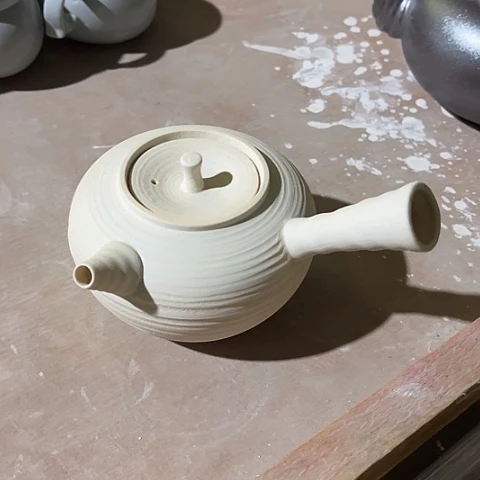 微瑕，明火，不能干烧，约450毫升白泥