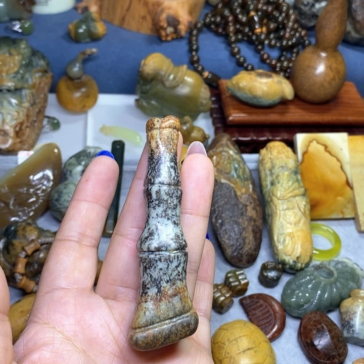岫岩河磨玉（透闪石质玉）把件特价未镶嵌