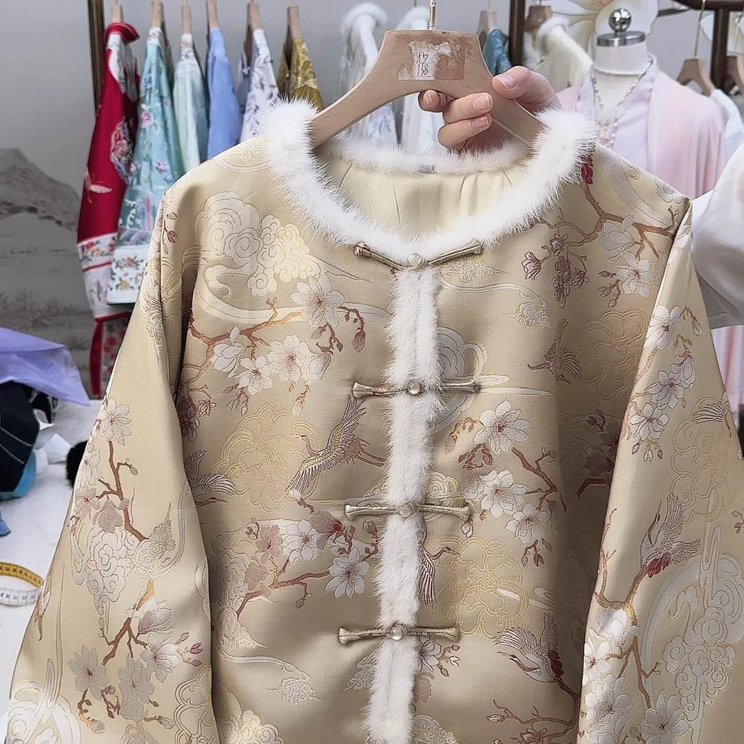 刺绣19.真丝宋锦棉服外套