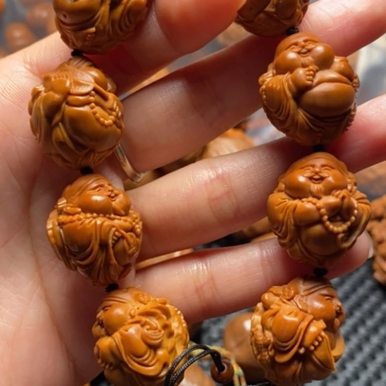 橄榄核吊坠瑞兽财神