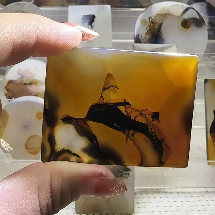 玛瑙/玉髓未镶嵌珠宝奇石