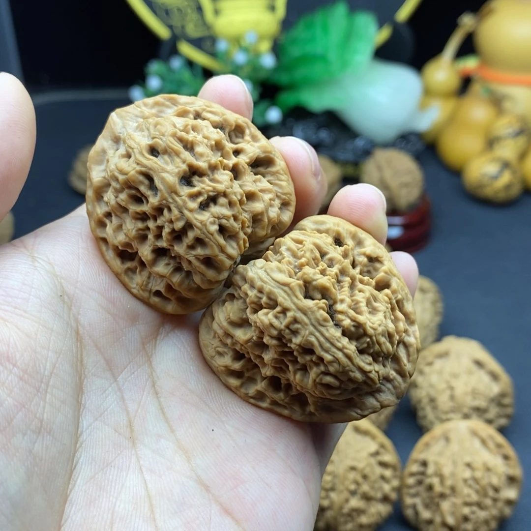文玩核桃吊坠一***丹涿鹿