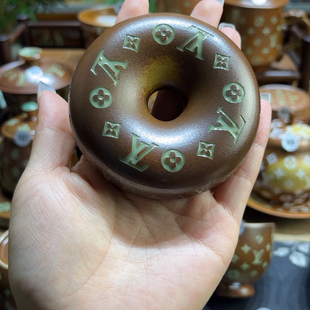 L***姐草木灰老花甜甜圈盖置