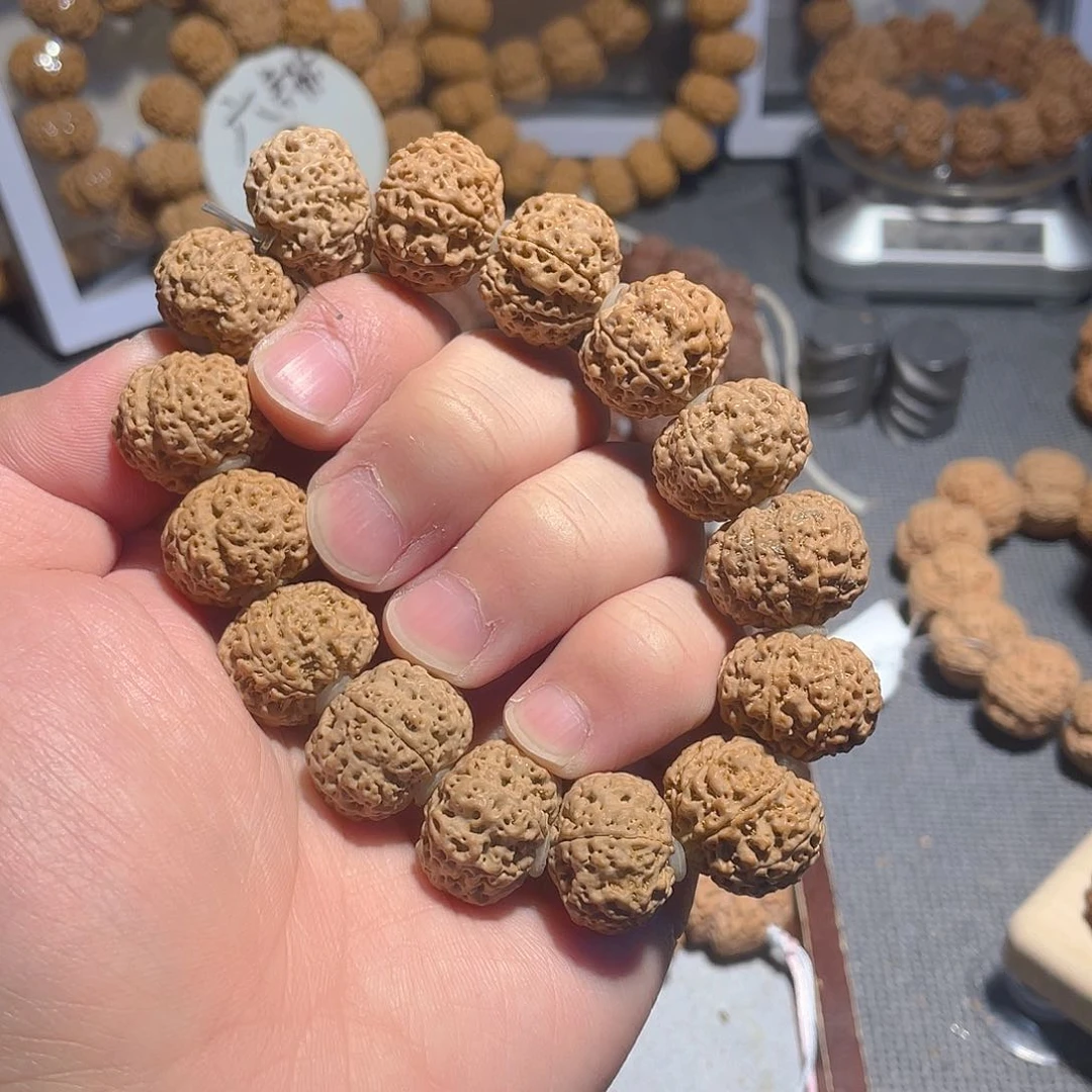 手串金刚菩提七瓣21mm蜂王