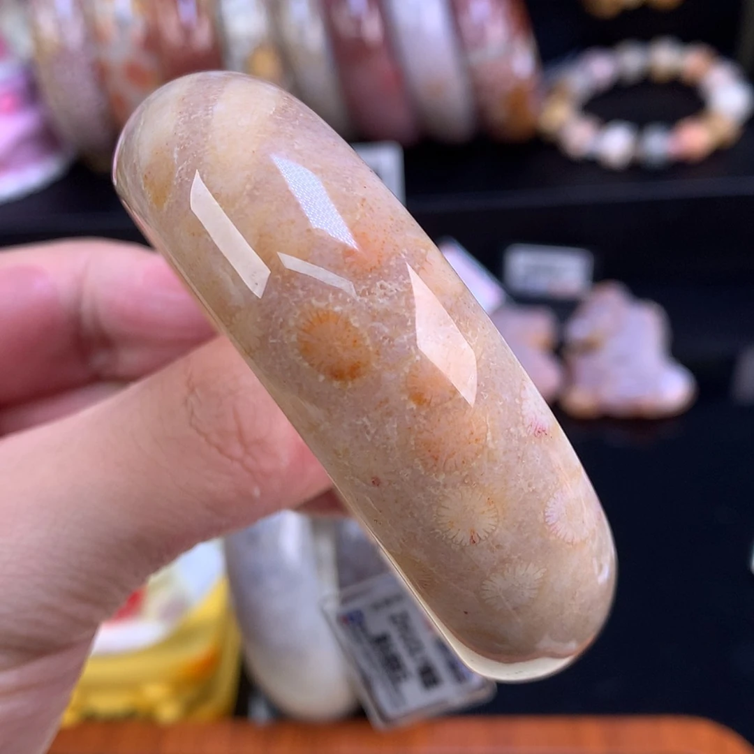 【闪购商品】颈饰未镶嵌硅化珊瑚（珊瑚玉）64号57.5圈嫩粉