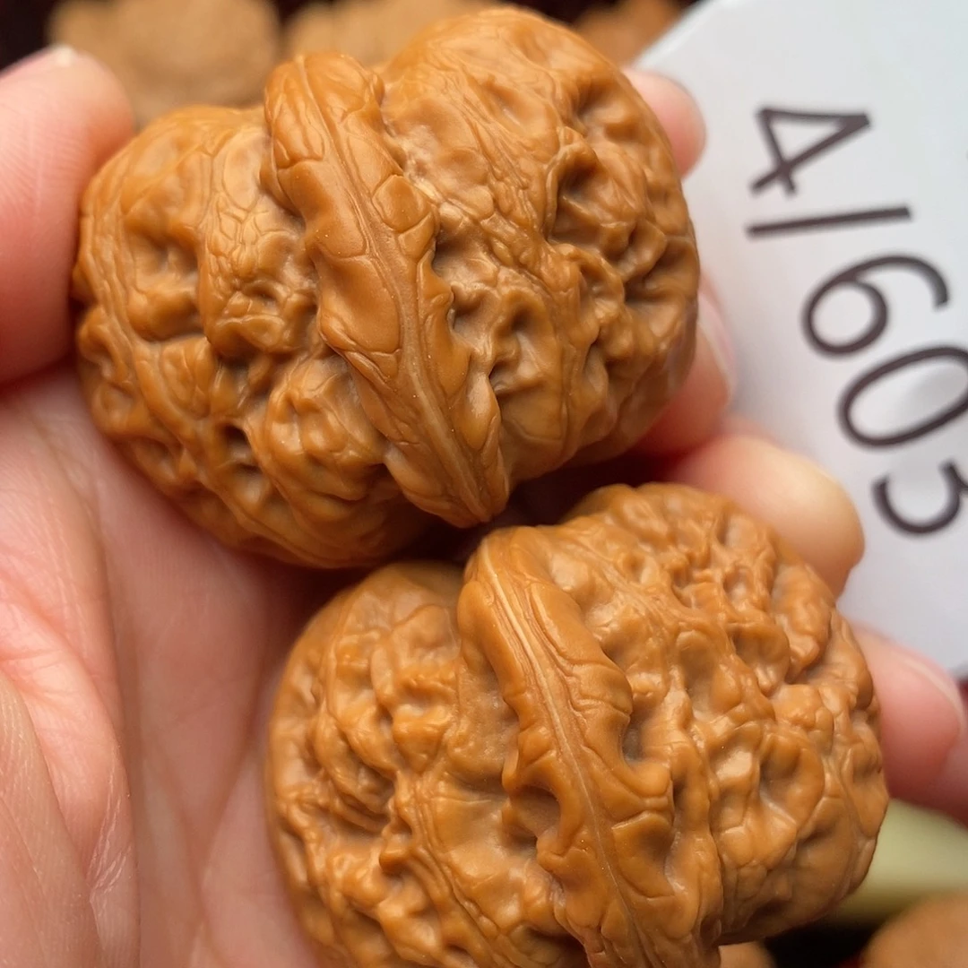 文玩核桃把件42元宝