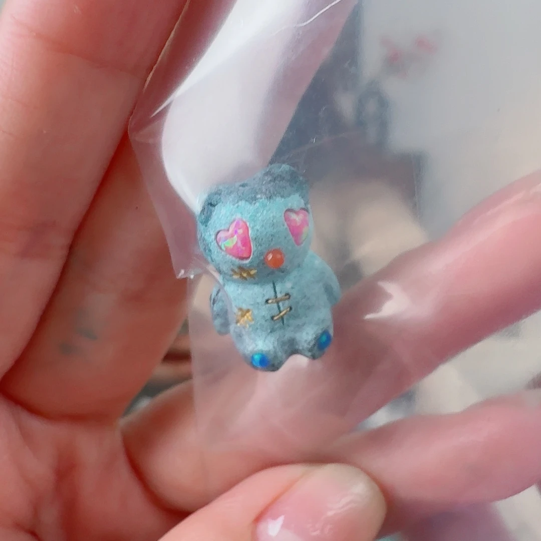 雨****绿松石未镶嵌挂件