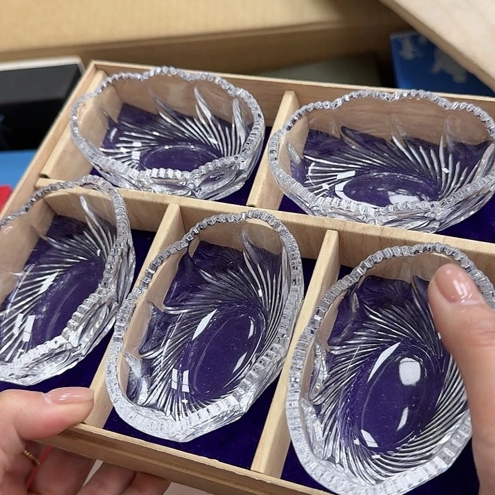 缘***A瓷器。