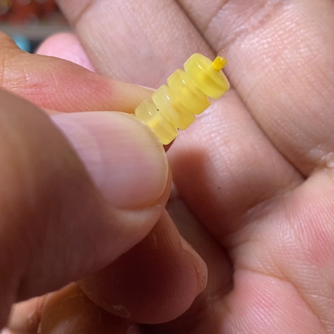 蜜蜡未镶嵌裸石配饰