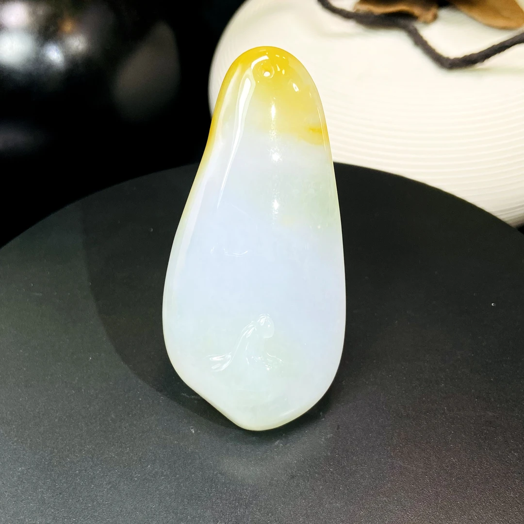 RX27天然缅甸A货翡翠冰胶随形悟道/071650/北京中保拍卖