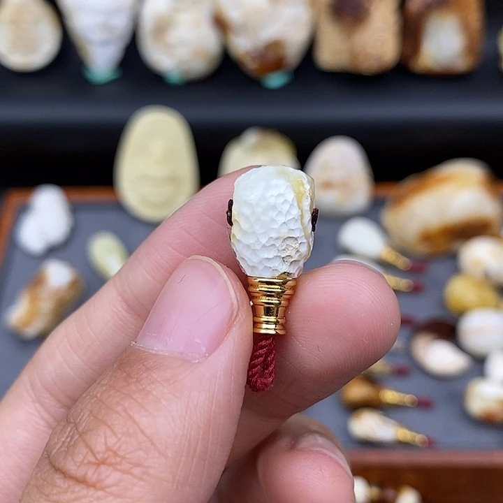 琥珀裸石未镶嵌9三通a299