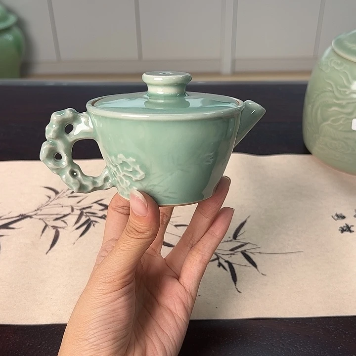 龙泉云间青瓷小米茶器