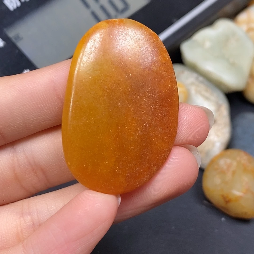 和田玉（糖玉）未镶嵌挂件