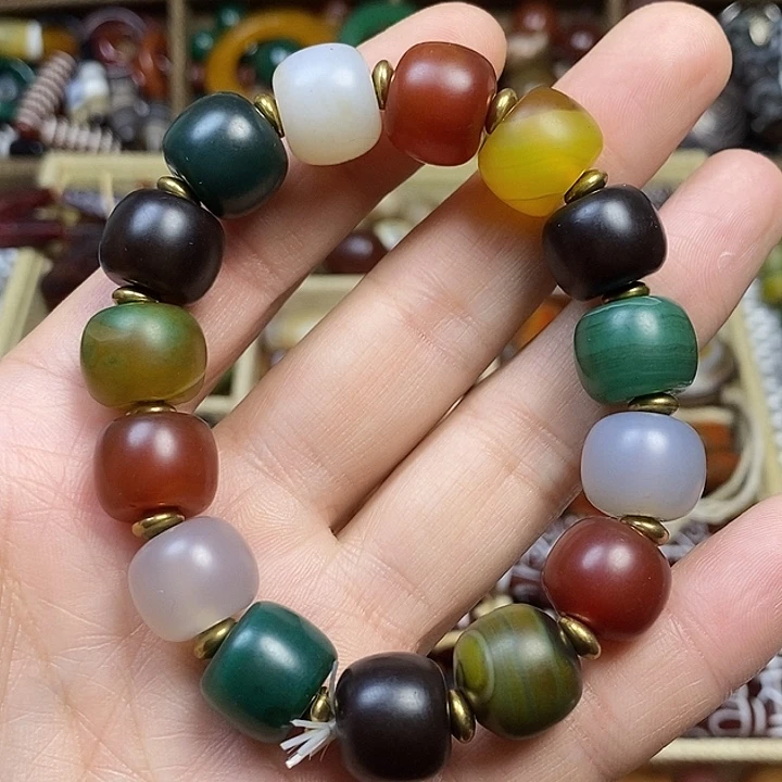 未镶嵌颈饰玛瑙/玉髓