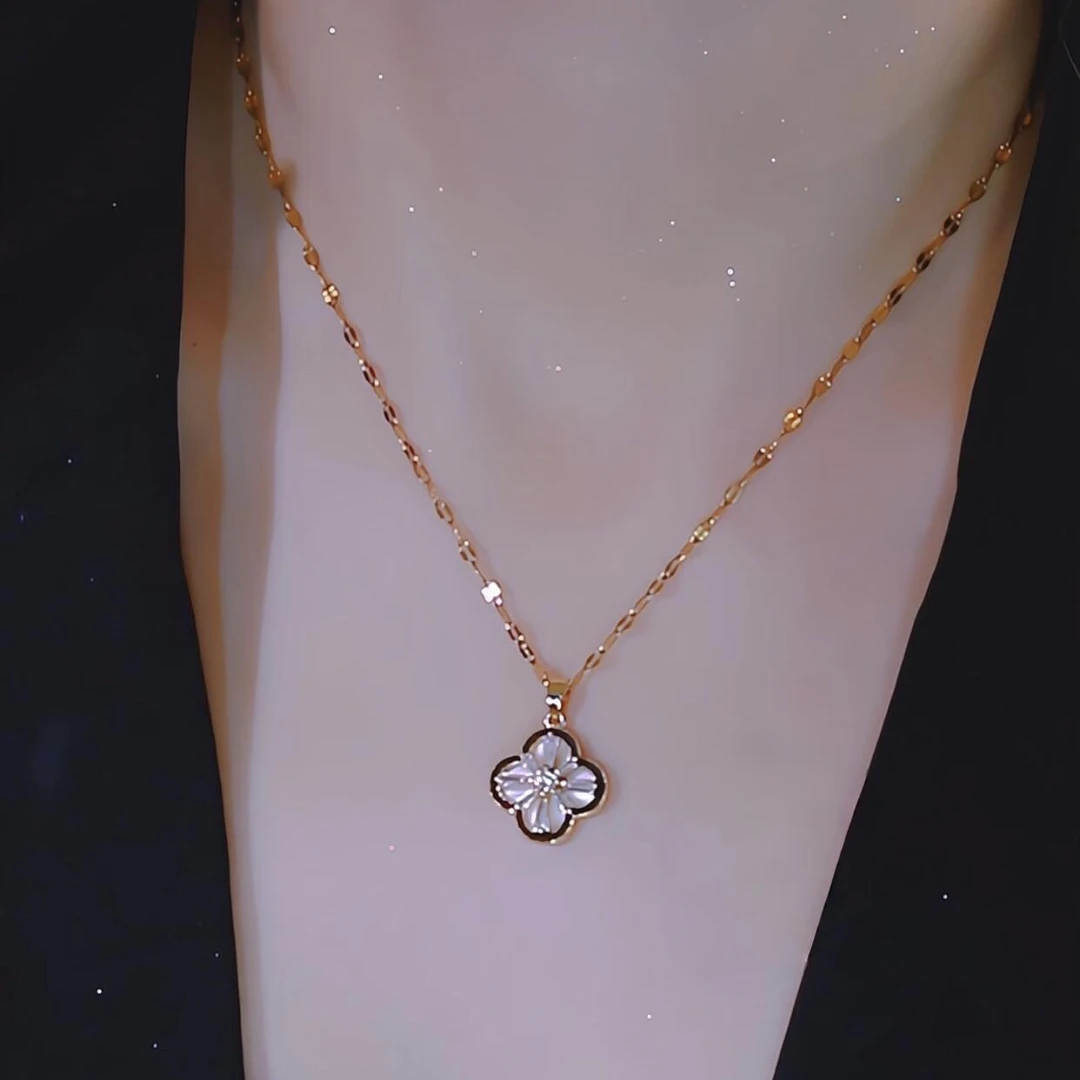 钛钢项链 幸运草项链 幸运就是 无心插柳柳成荫 得来全不费功夫D