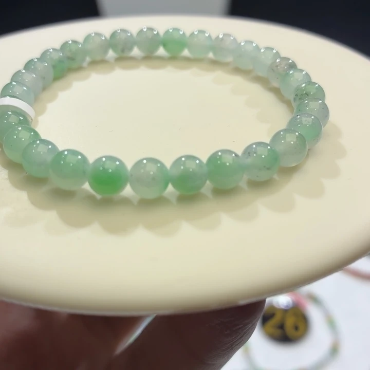 翡翠未镶嵌手链卡6.2