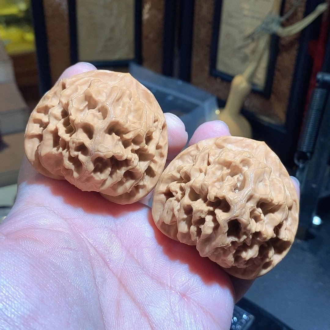 文玩核桃把件52帝王