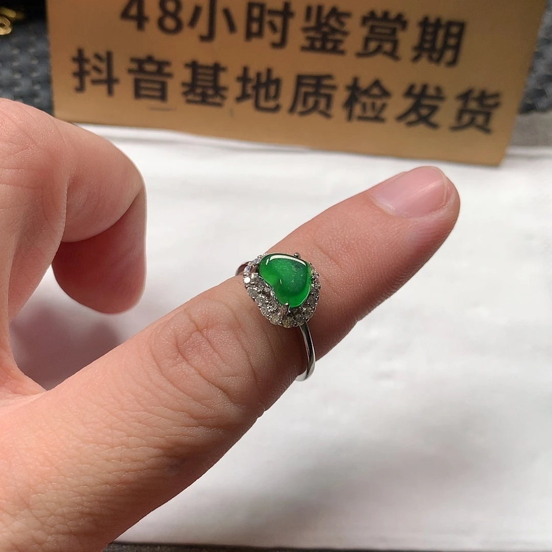 颈饰未镶嵌翡翠无*爱心