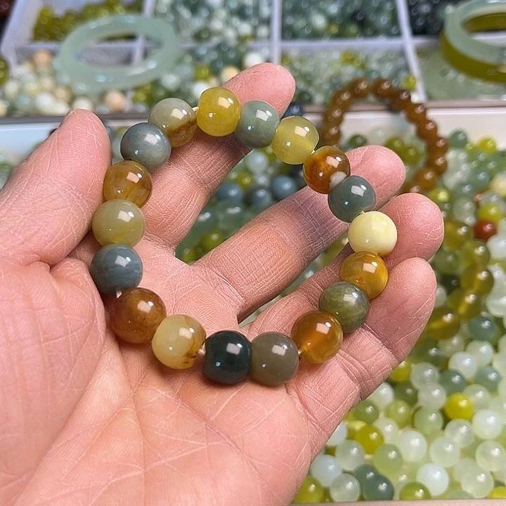 合金蛇纹石玉颈饰