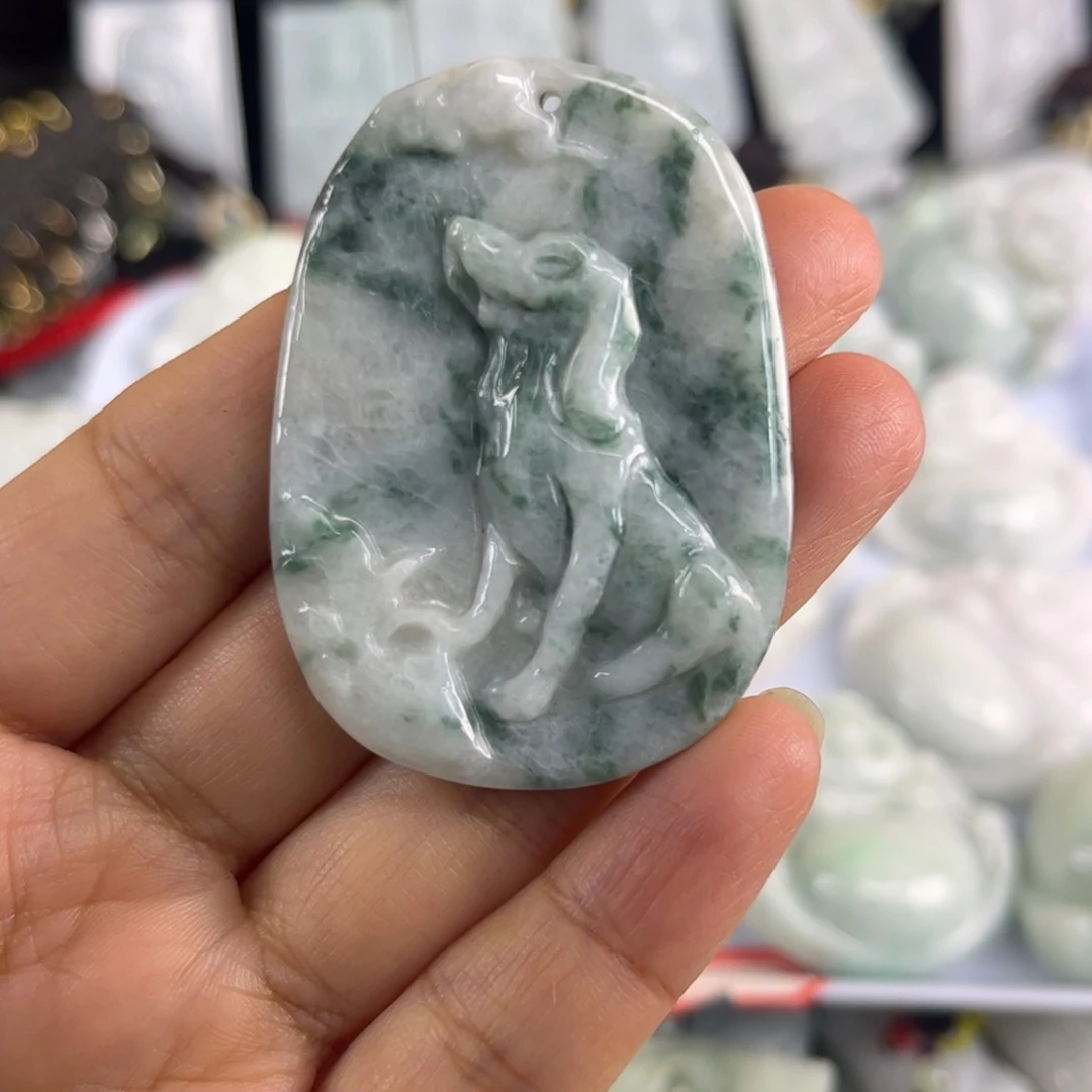 翡翠未镶嵌吊坠(不含链)瑕疵