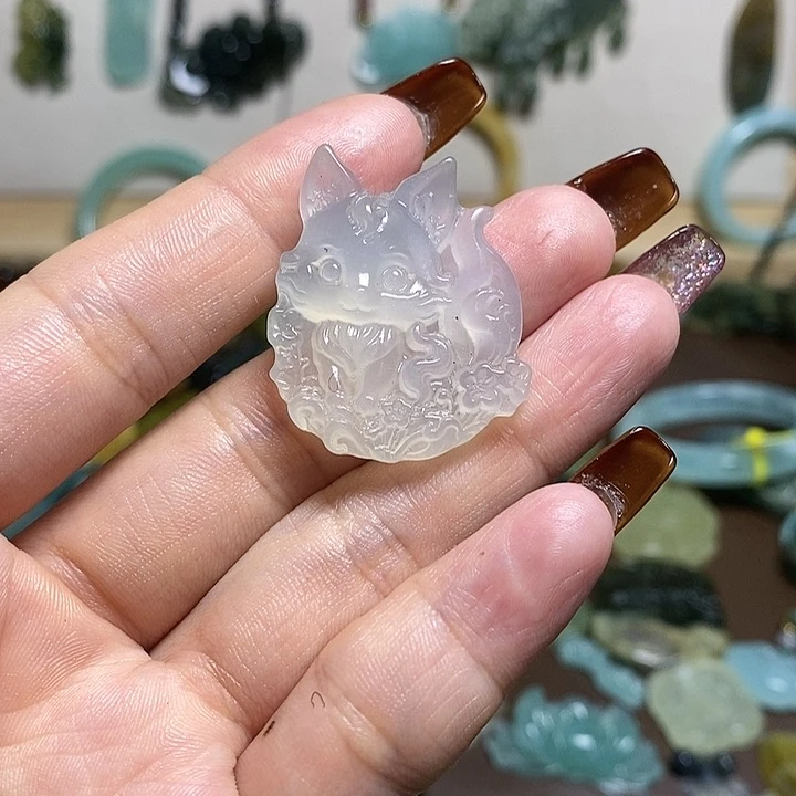 蛇纹石玉吊坠未镶嵌家***?