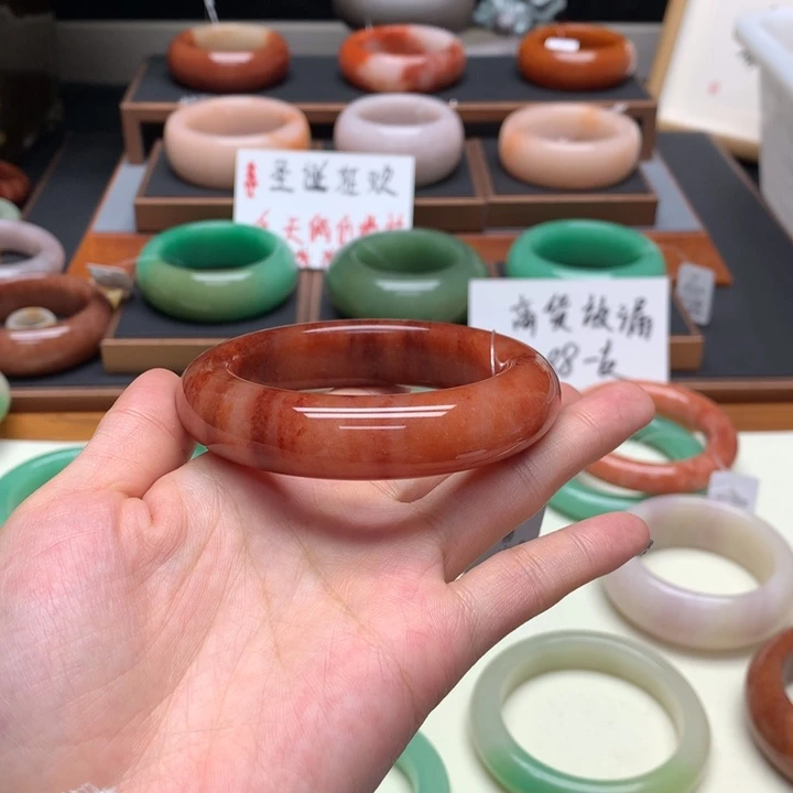 双****石英质玉（非洲翠）合金佘太翠