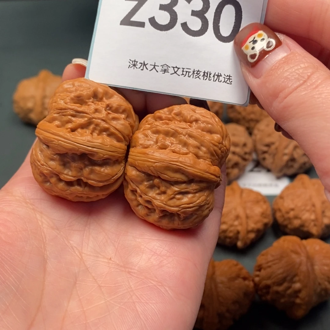 文玩核桃把件100         330