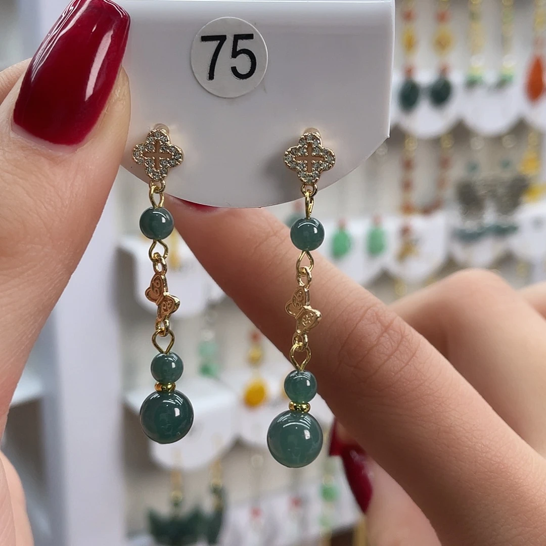 翡翠未镶嵌耳饰75