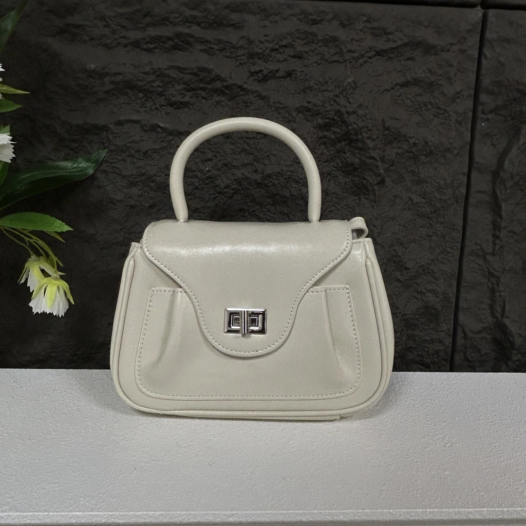 【095】20*8*15潮流新款单肩斜挎包