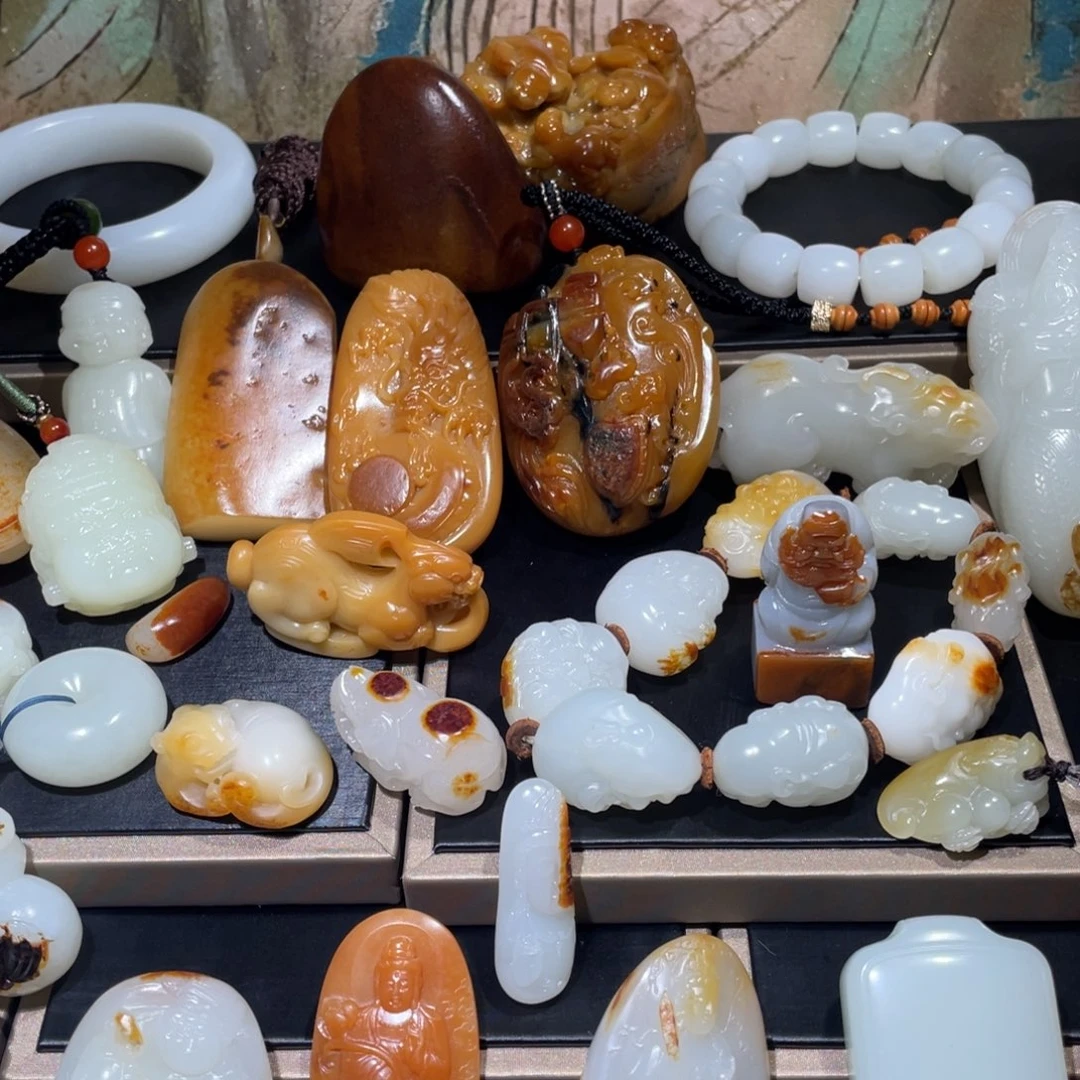 颈饰未镶嵌和田玉