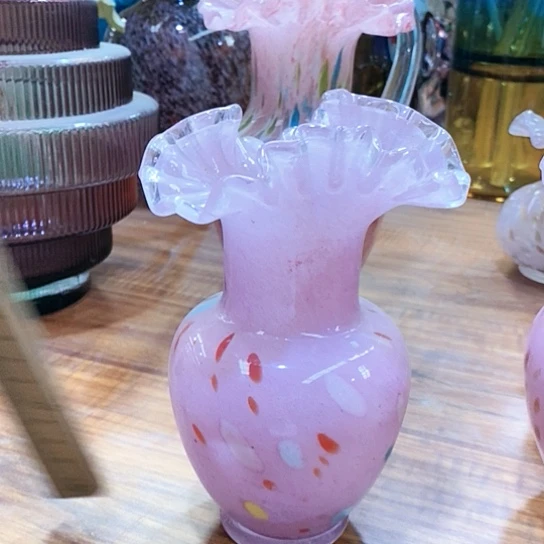 琉璃花瓶高18厘米口径4厘米