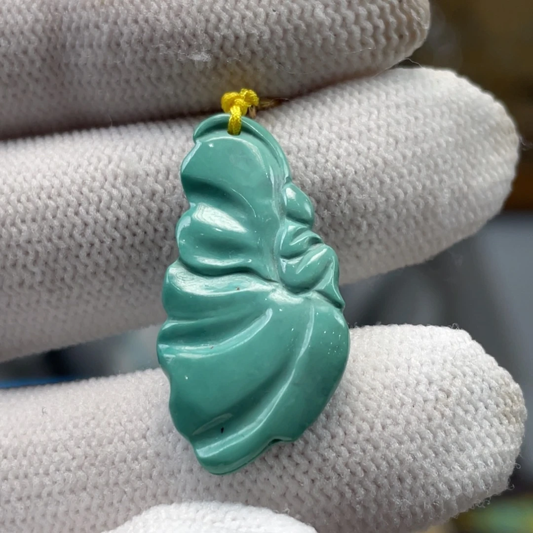绿松石未镶嵌挂件