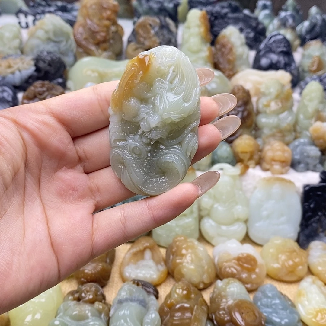 和田玉未镶嵌颈饰