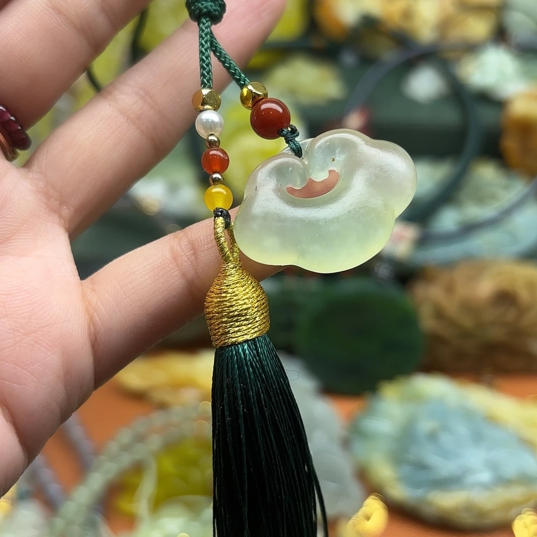 蛇纹石玉合金颈饰