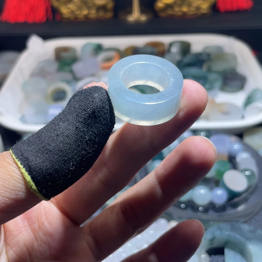 定制翡翠未镶嵌天然翡翠