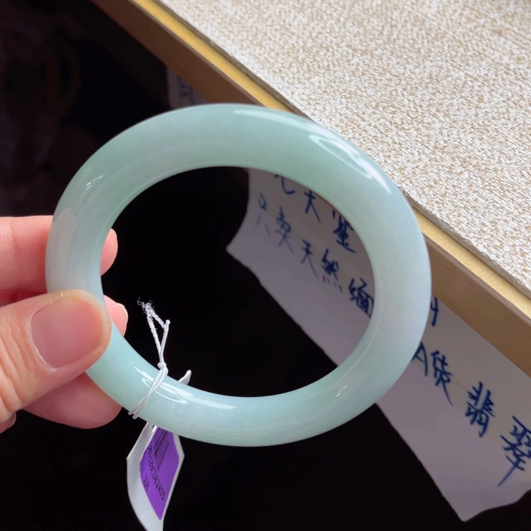 翡翠未镶嵌手镯手镯