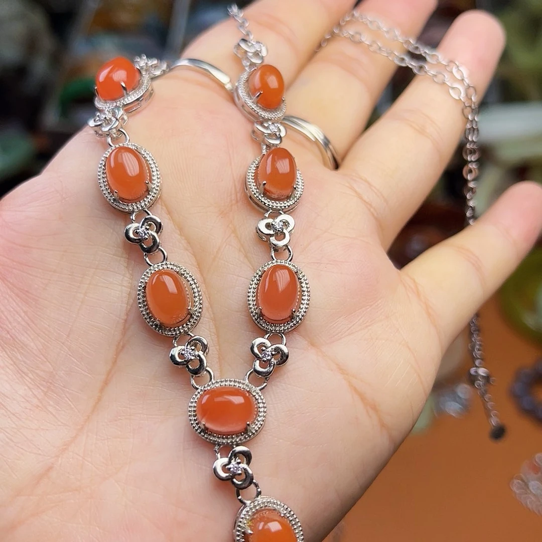 南红玛瑙颈饰未镶嵌