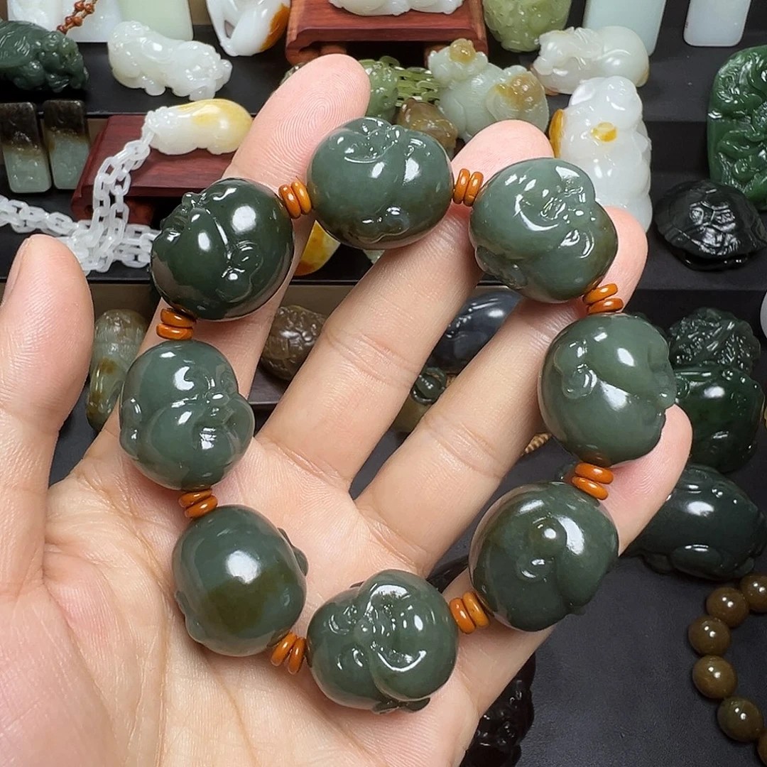 和田玉未镶嵌把件