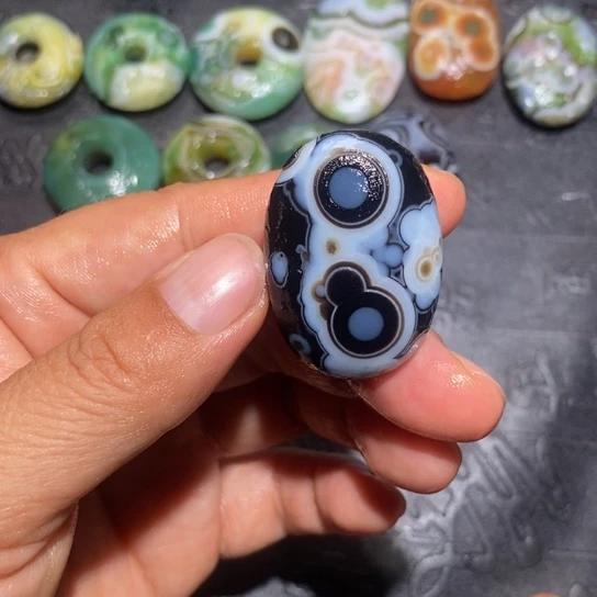 石英质玉未镶嵌珠宝半成品天**音