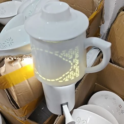 瓷玲珑大号办公杯两个带茶漏盖子微瑕疵