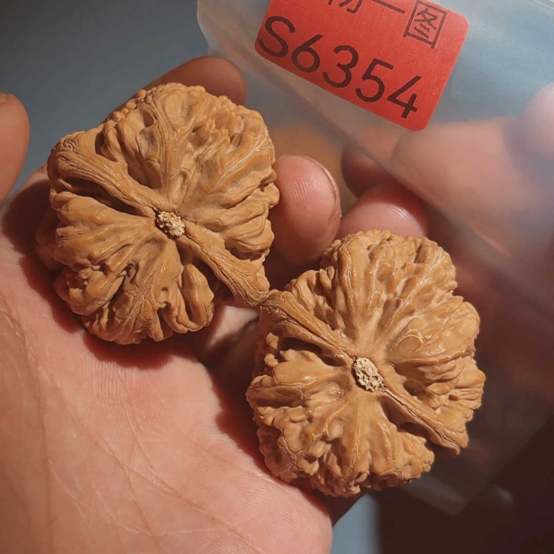 文玩核桃把件粗筋