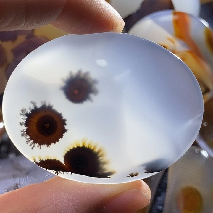 未镶嵌颈饰玛瑙/玉髓