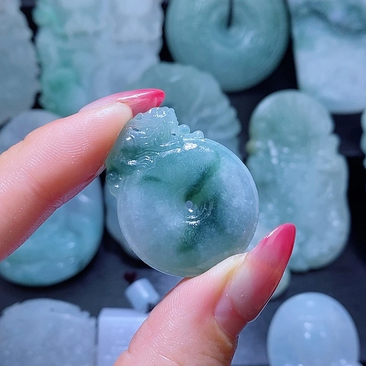 定制翡翠未镶嵌翡翠