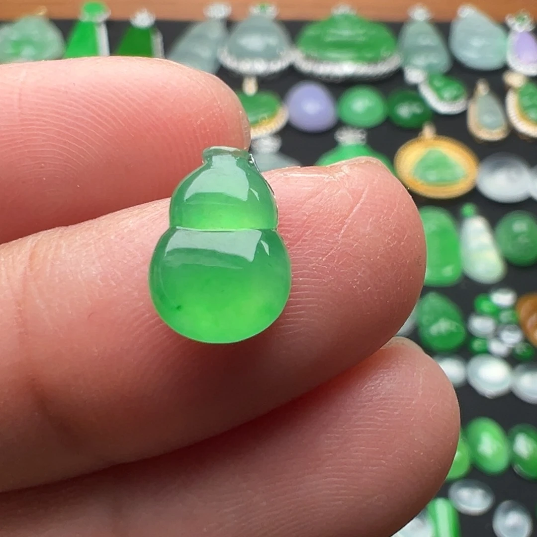 翡翠颈饰未镶嵌葫芦10.5