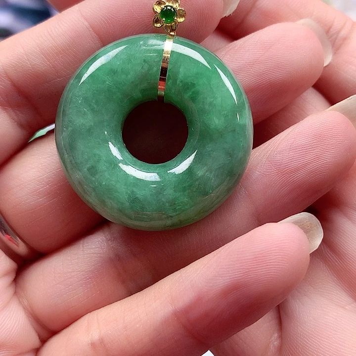 颈饰18K金镶嵌翡翠翡翠